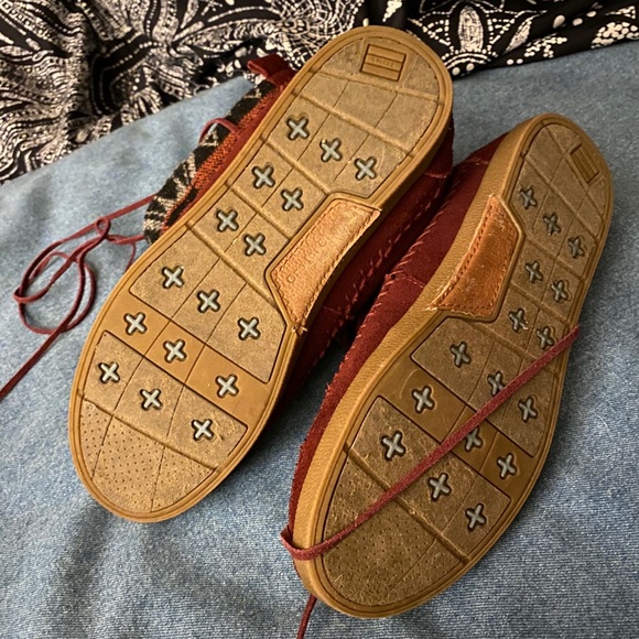 Toms boots size 8 - Picture 3 of 5